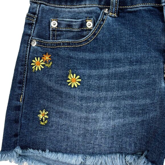 Forever 21 SZ 29 Jean Shorts Floral Embroidery Distressed Frayed Mid-Rise Blue - Picture 2 of 7